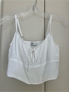 Hollister White Tie-Front Cropped Cami